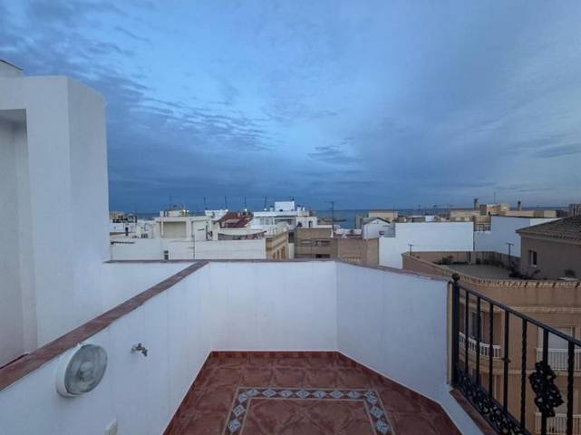 Piso en Venta en CALLE JOAQUÍN ESCOBAR S/N en Puerto de Garrucha