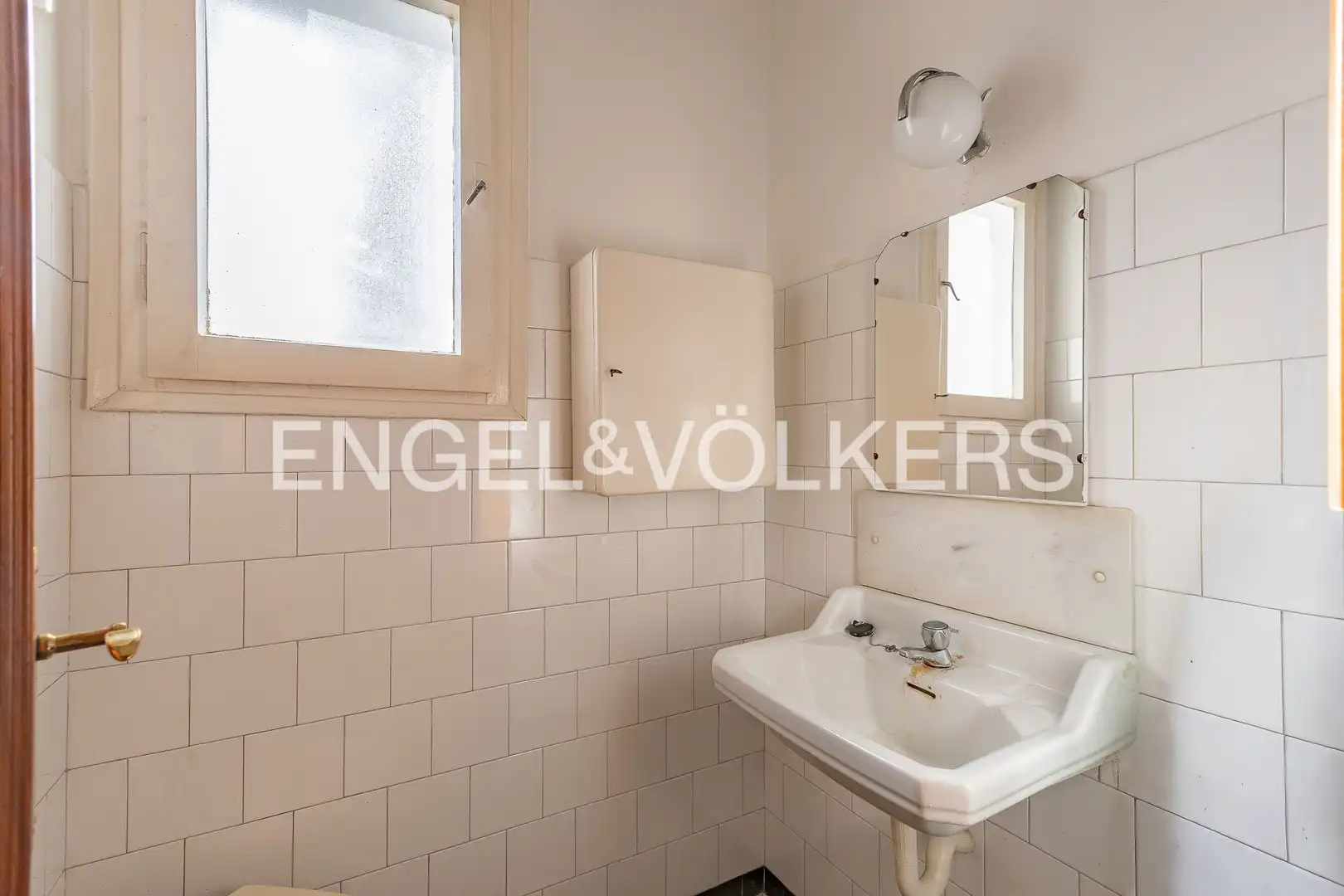 Bathroom of Attic for sale in Manresa  with Heating, Terrace and Balcony
