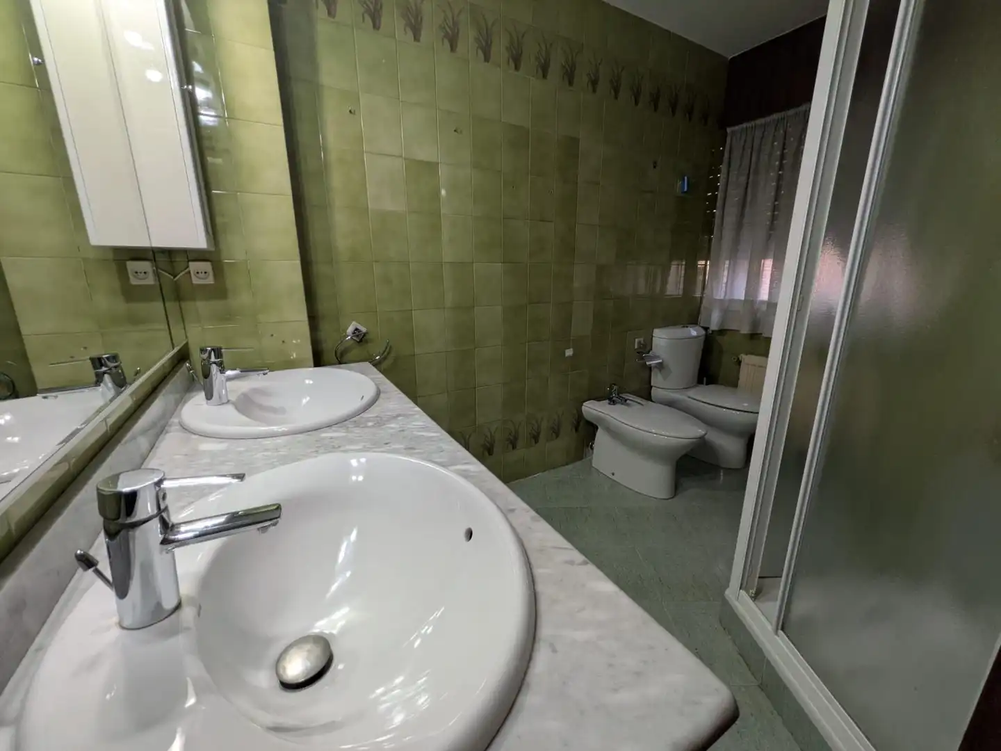 Bany de Dúplex en venda en Alcalá de Henares amb Aire condicionat