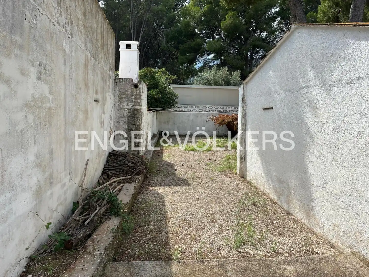 Houses for sale in Las Rotas / Les Rotes