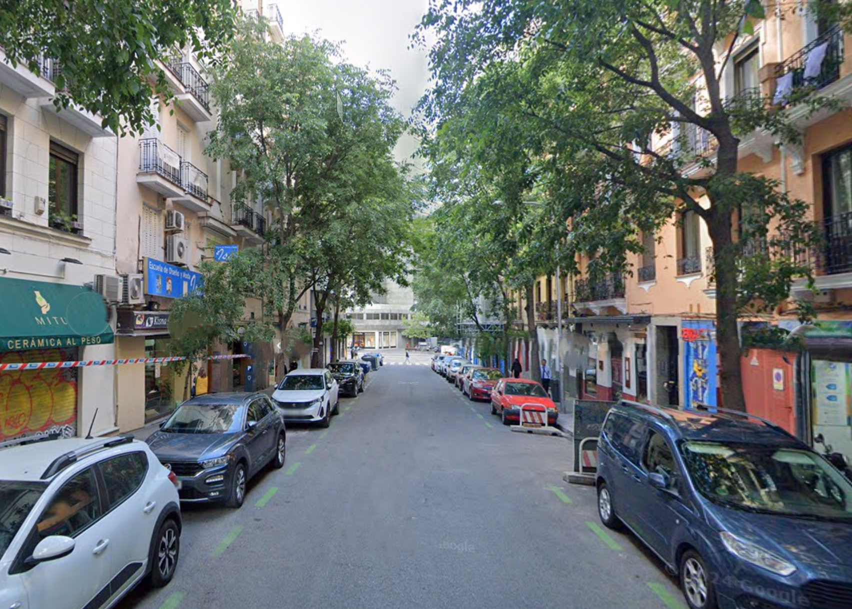 Vista exterior de Local en venta en  Madrid Capital
