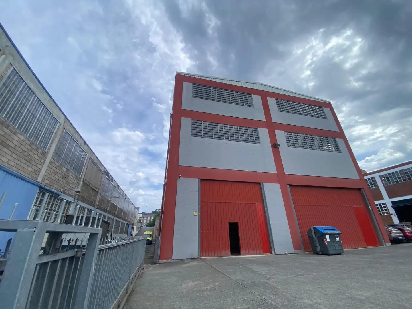 Exterior view of Industrial buildings for rent in Leioa