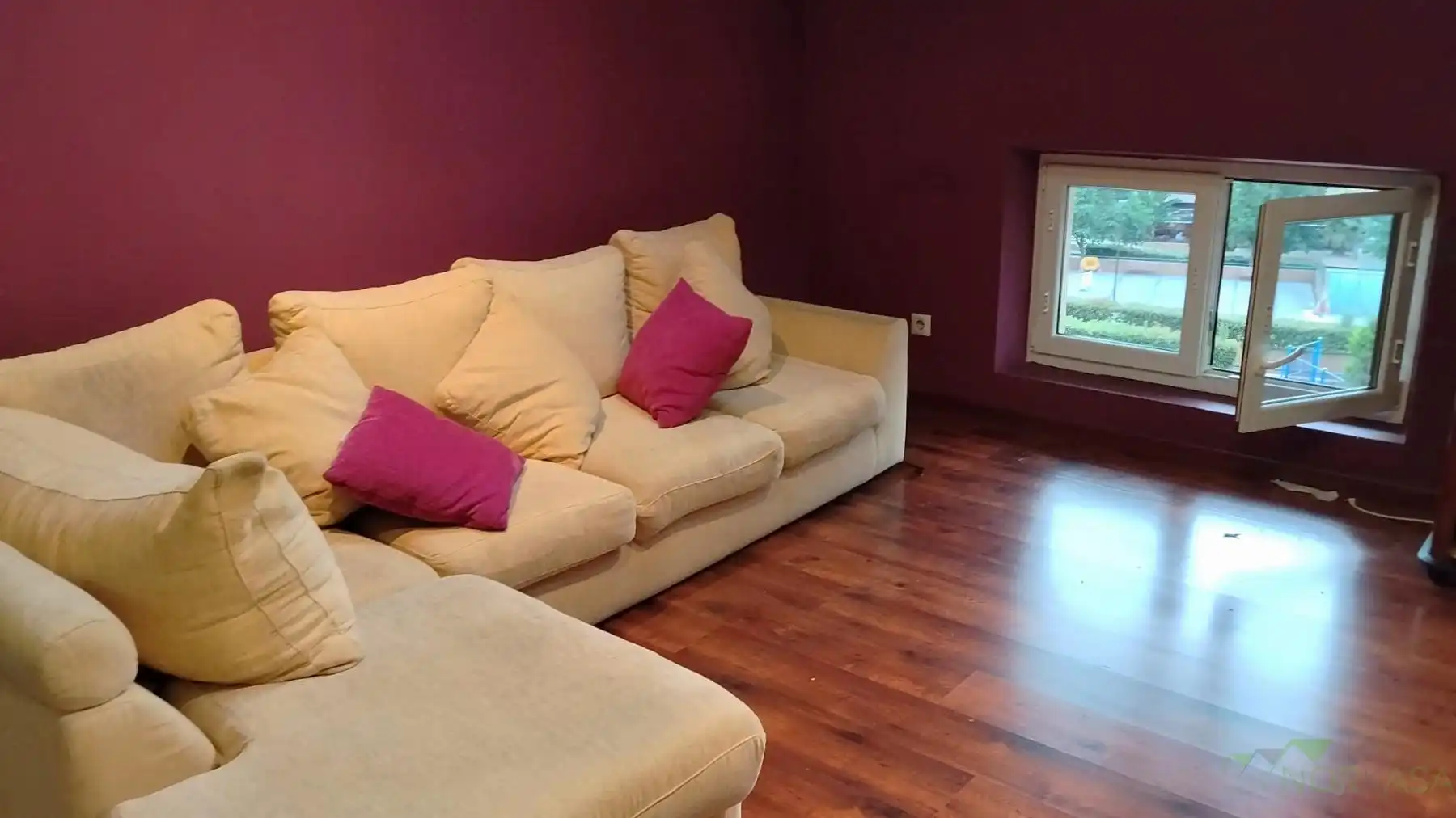 Living room of Flat for rent in Oviedo   with Heating, Furnished and Pets allowed