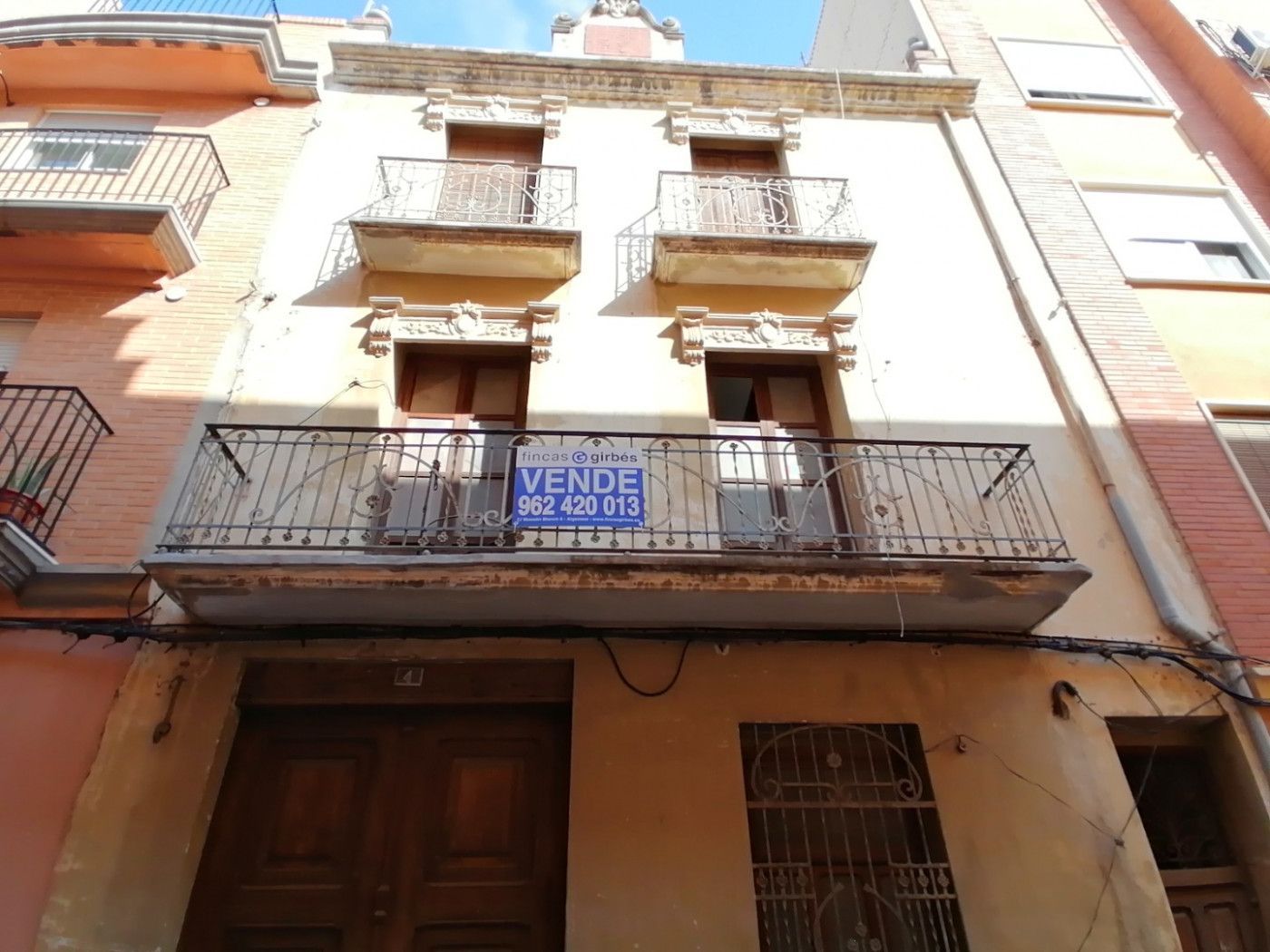 Vista exterior de Casa o xalet en venda en Algemesí amb Terrassa