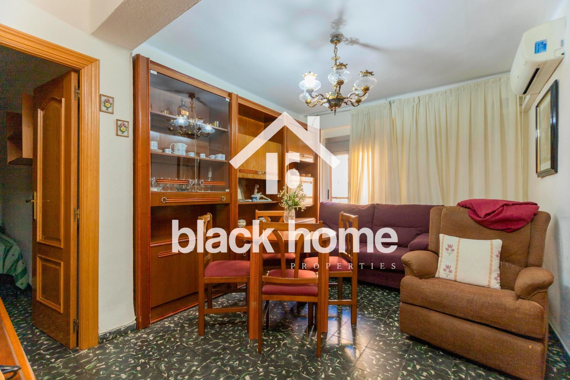 Vista exterior de Pis en venda en  Valencia Capital amb Aire condicionat i Balcó