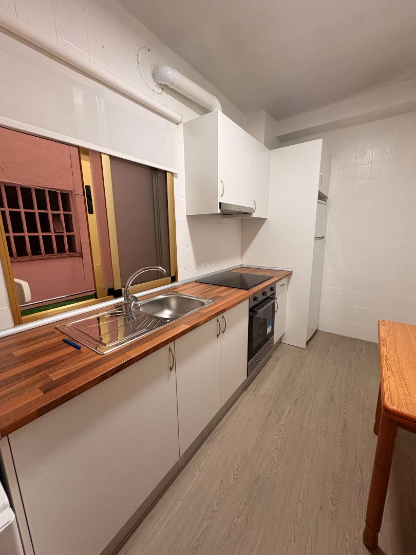 Kitchen of Flat to rent in Cartagena  with Oven, Washing machine and Balcony