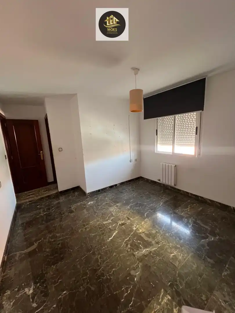 Bedroom of Flat for sale in Jaén  with Heating, Storage room and Balcony