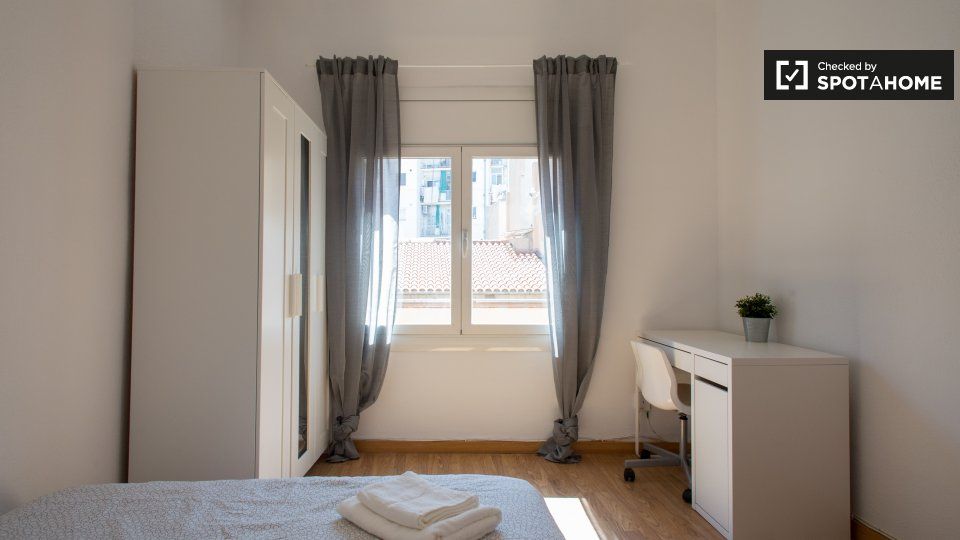 Flat to rent in Sants-Badal