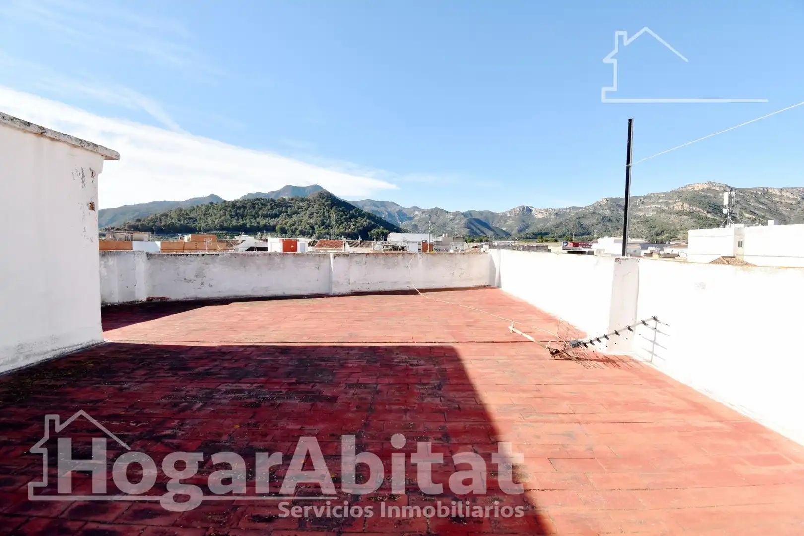 Vista exterior de Casa o xalet en venda en Xeraco amb Terrassa, Traster i Balcó