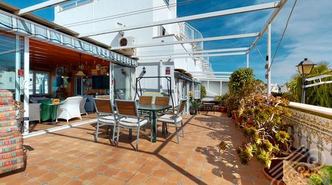 Foto 2 de Casa adosada en venda a Calle las Artesas, 27, El Palmeral, Almería