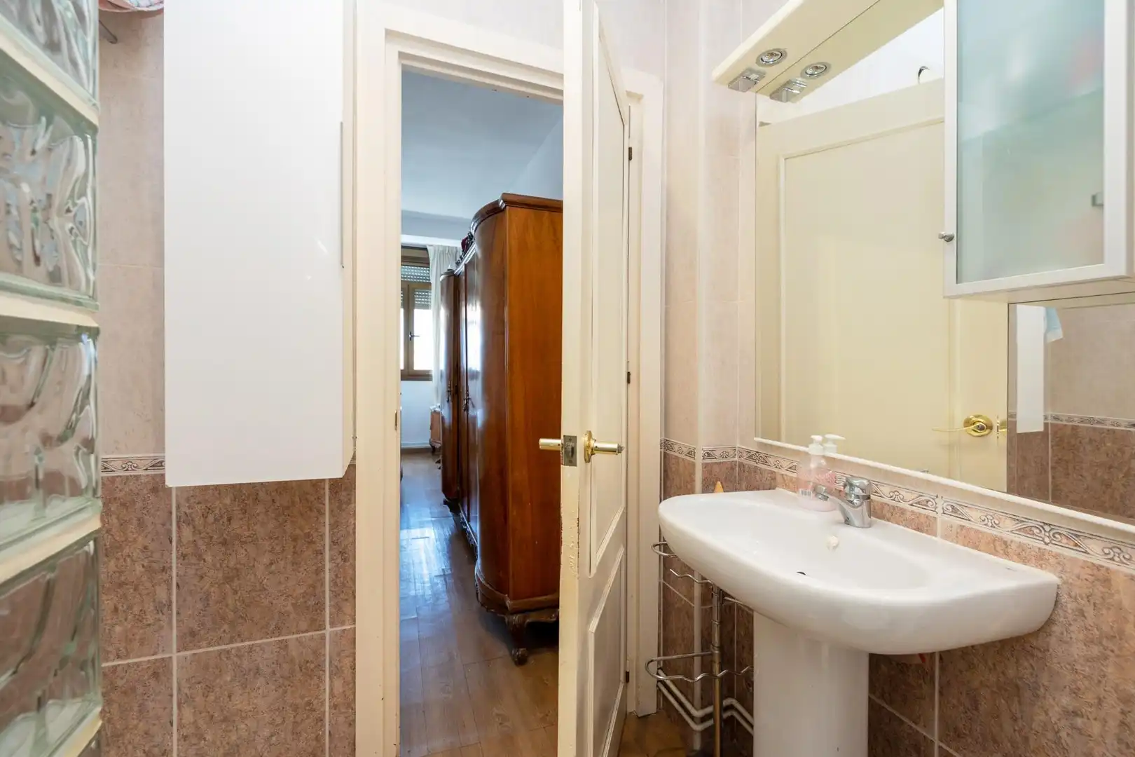 Bathroom of Houses for sale in Granada  with Air Conditioner, Heating and Private garden