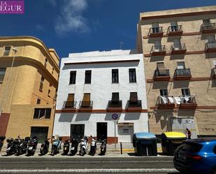 Exterior view of Attic to rent in  Cádiz Capital  with Terrace