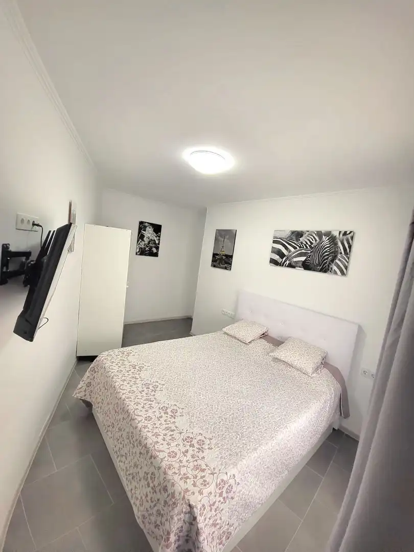 Habitación de Finca rústica en venta en Blanes con Aire acondicionado, Calefacción y Amueblado