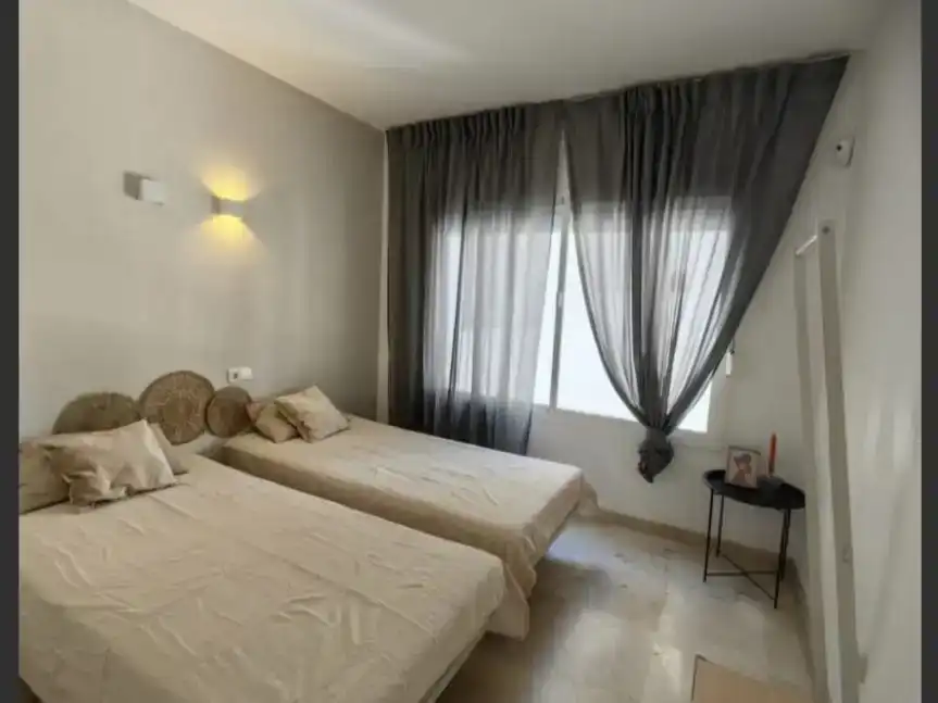 Habitación de Piso en venta en Marbella con Aire acondicionado, Piscina y Balcón
