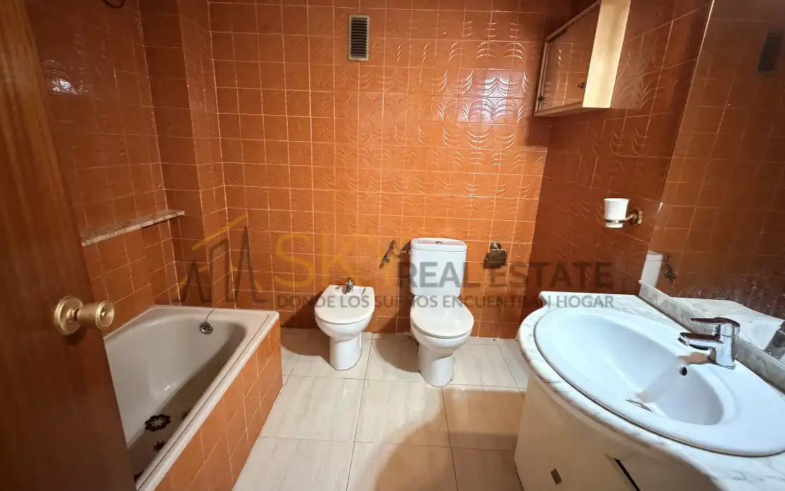 Bedroom of Flat for sale in Valencia  with Air Conditioner, Heating and Terrace