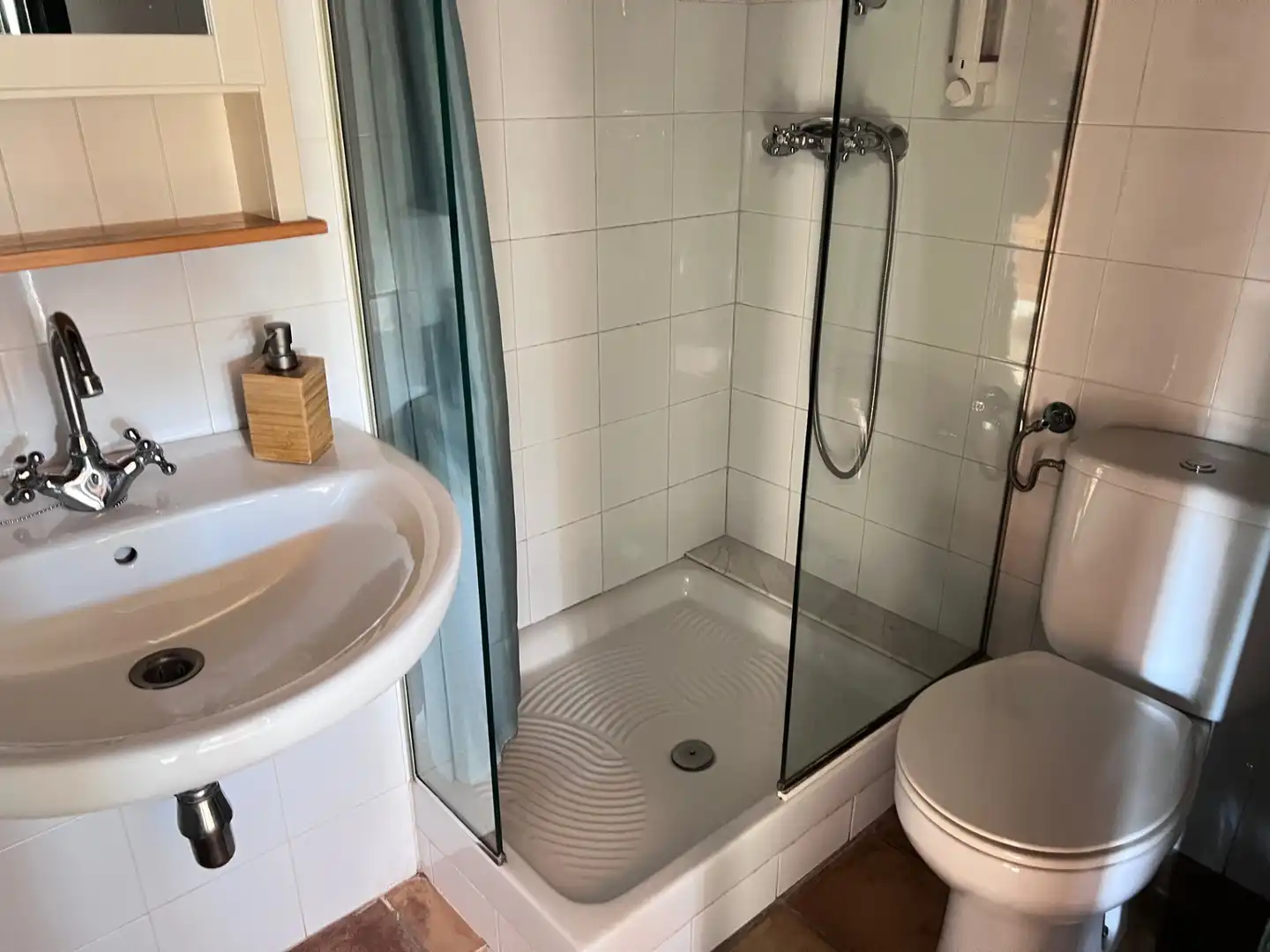 Bany de Finca rústica en venda en Mieres (Girona) amb Aire condicionat, Jardí privat i Parquet