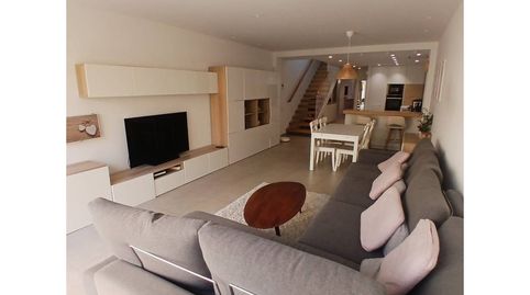 Foto 5 de Casa adosada en venta en Calle Beethoven, Ca n'Aurell, Terrassa