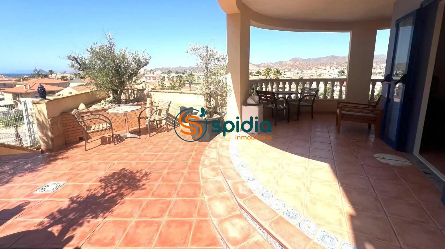 Terraza de Edificio en venta en Águilas