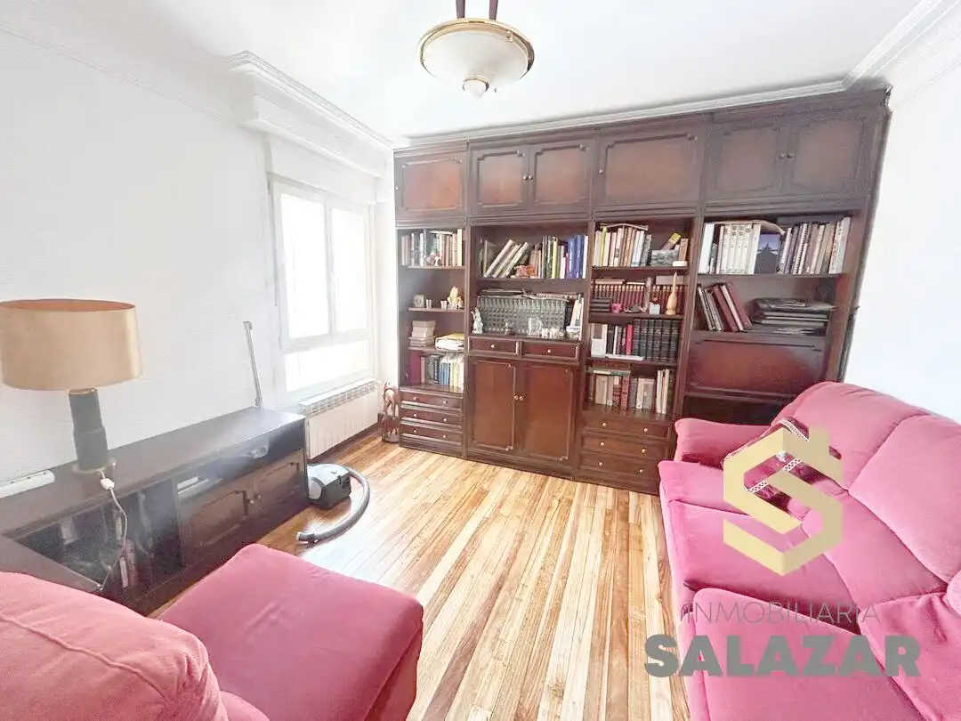 Living room of Flat for rent in Bilbao   with Heating
