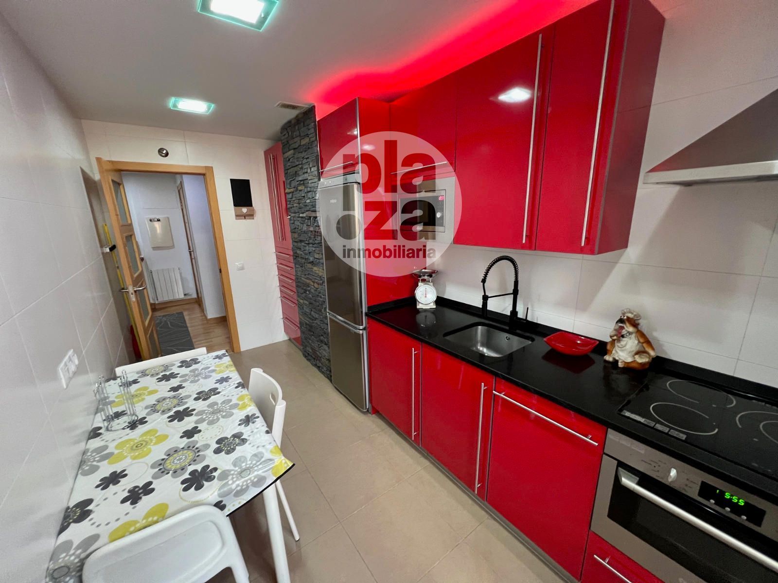 Cuina de Pis en venda en Villalbilla de Burgos amb Calefacció, Terrassa i Traster