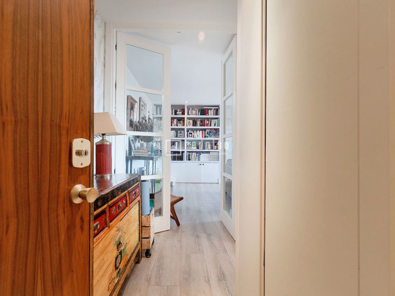 Flat for sale in  Madrid Capital  with Air Conditioner, Heating and Storage room