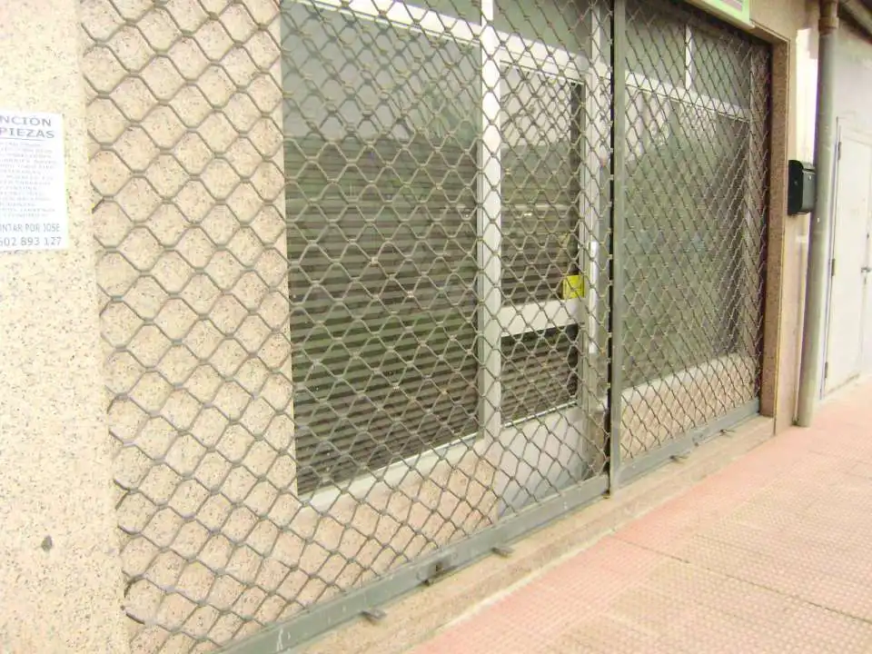 Local comercial de lloguer a Durango