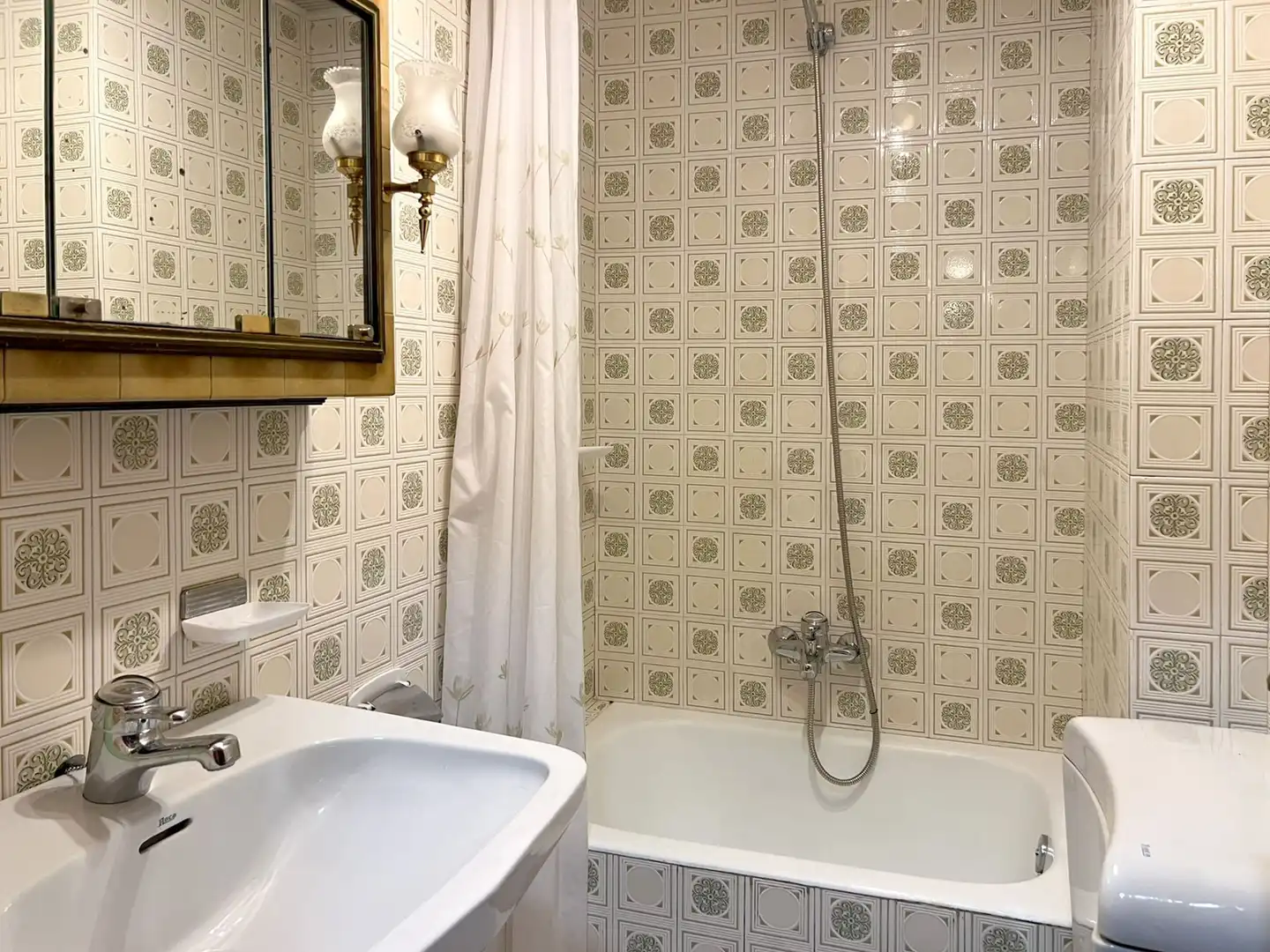 Bathroom of Flat for sale in Zarautz  with Storage room