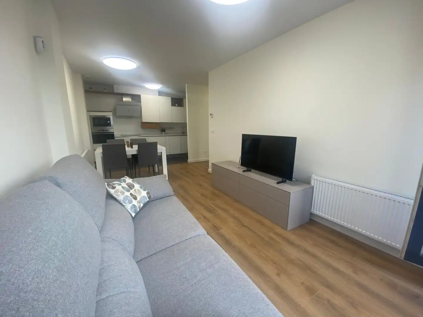 Sala de estar de Piso en venta en Castro-Urdiales con Calefacción, Jardín privado y Terraza
