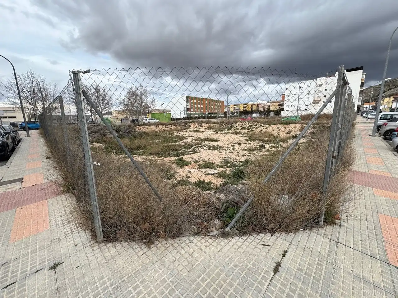 Residential land for sale in El Mercado - Plaza de Toros