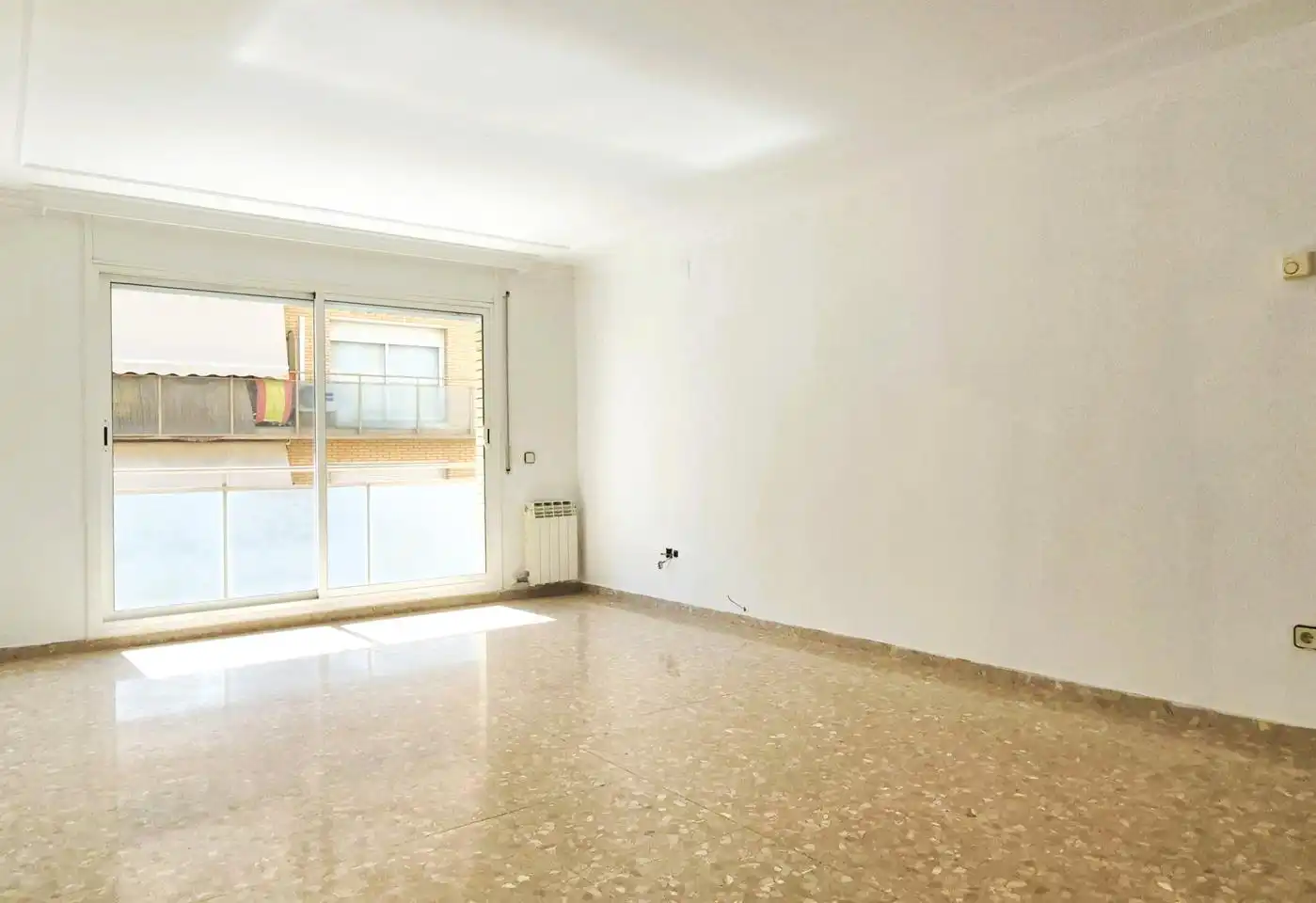 Sala de estar de Piso en venta en Terrassa con Calefacción, Terraza y Balcón