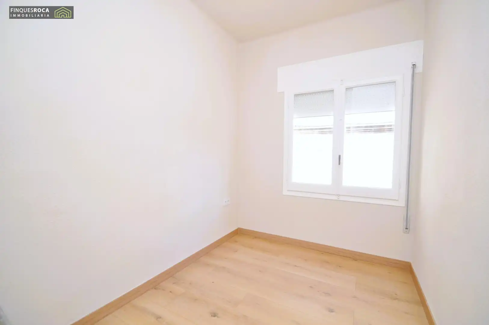 Bedroom of Flat for sale in La Ràpita  with Parquet flooring