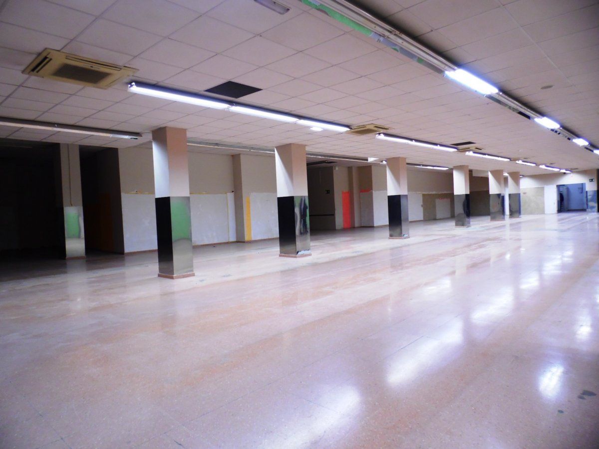 Local de lloguer en Elche / Elx amb Aire condicionat