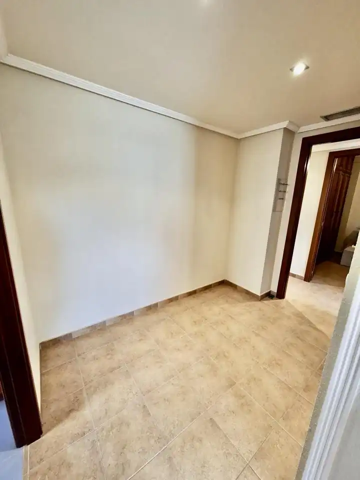 Planta baja en venta en Zaragoza con Aire acondicionado, Calefacción y Terraza