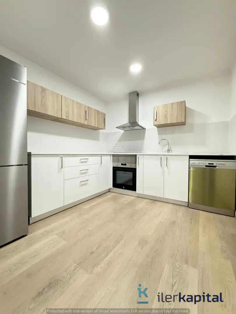 Küche von Wohnung zum Verkauf in Lleida mit Klimaanlage, Heizung und Abstellraum