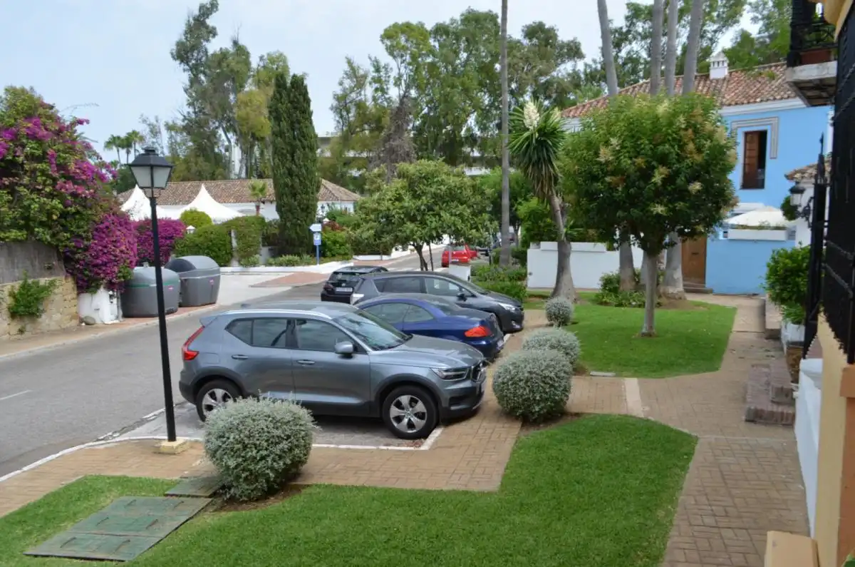 Casa o xalet de lloguer a Guadalmina Baja