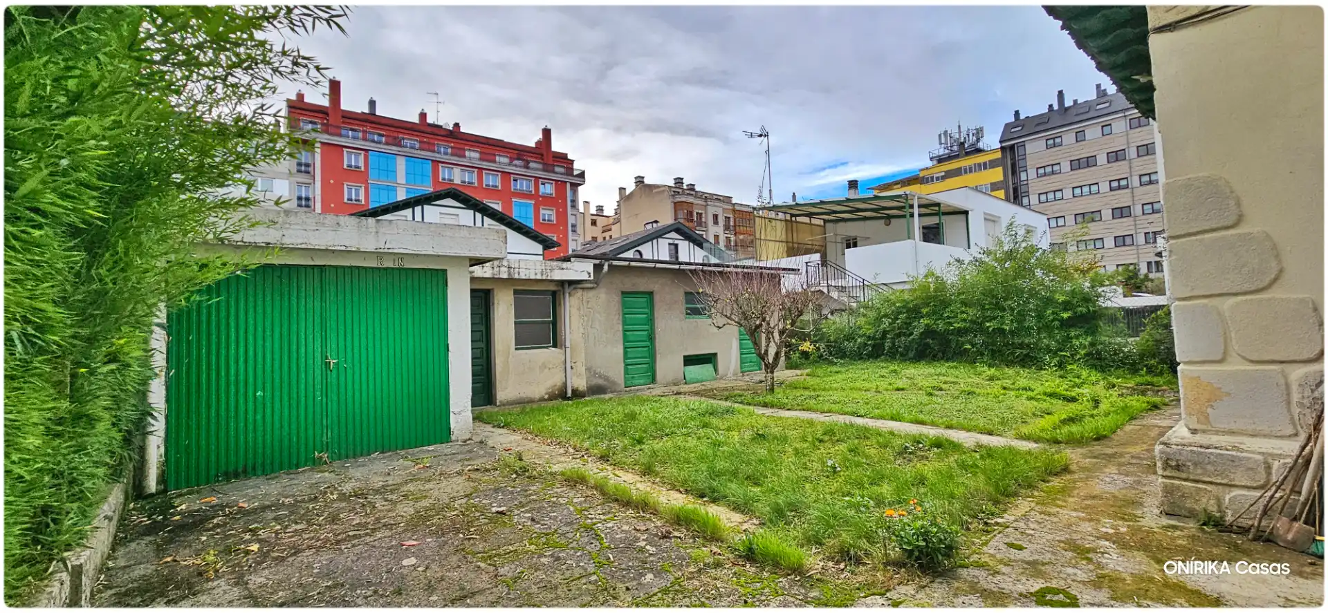 Casa o xalet en venda en Lugo amb Jardí privat, Parquet i Traster