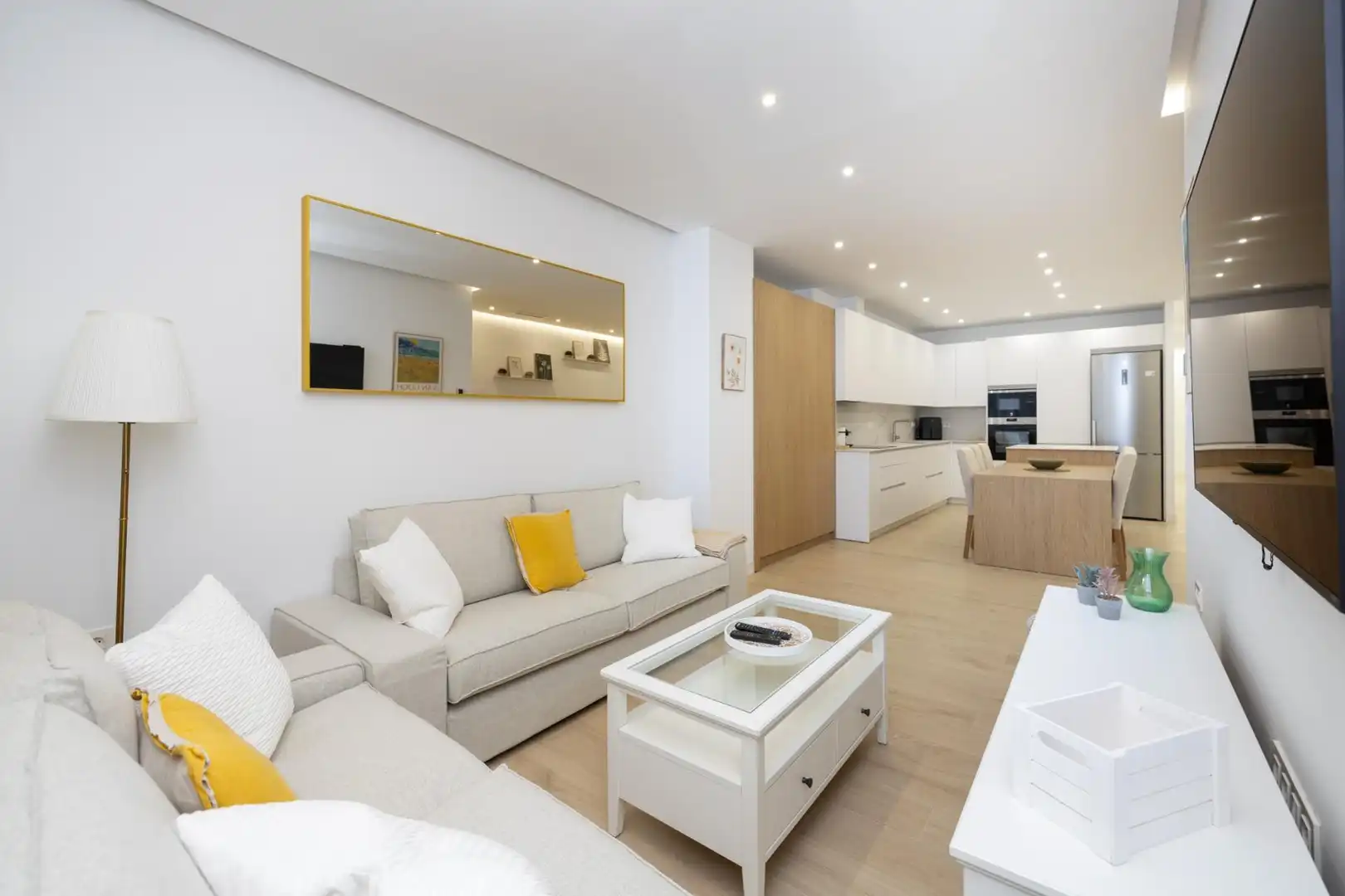 Living room of Flat for rent in Granada  with Air Conditioner and Heating