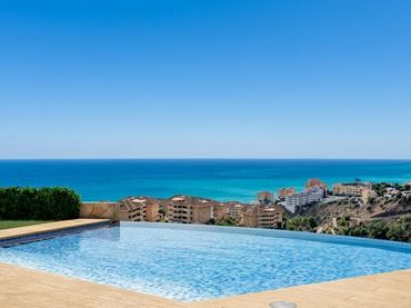 Casa aparellada amb piscina en venda a Las Gaviotas  - Carvajal