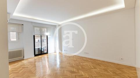 Foto 2 de Pis de lloguer a Calle del Cardenal Cisneros, Trafalgar,  Madrid Capital