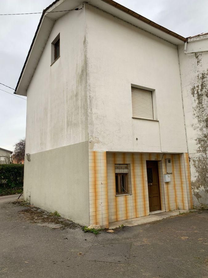 Exterior view of House or chalet for sale in Siero  with Storage room