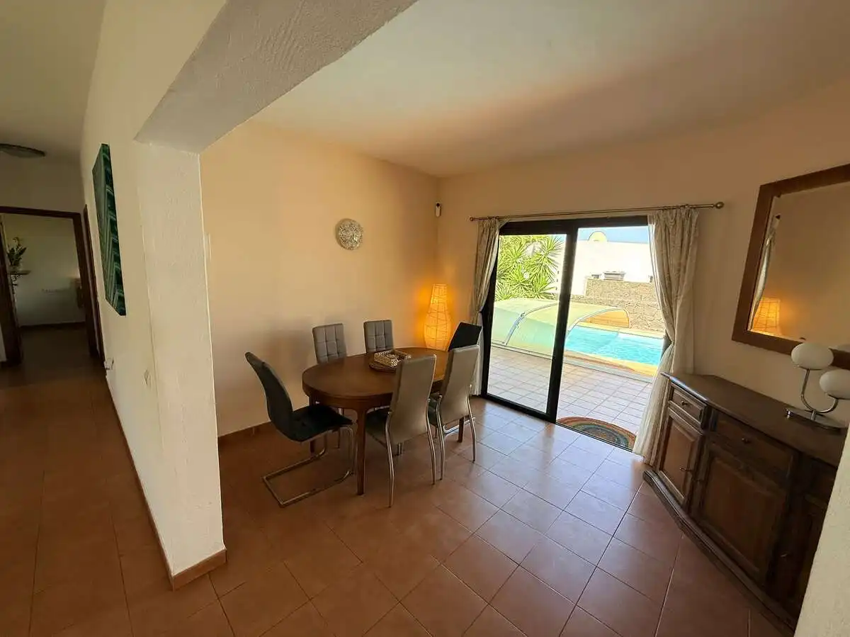 Comedor de Casa o chalet en venta en Yaiza con Aire acondicionado, Jardín privado y Piscina