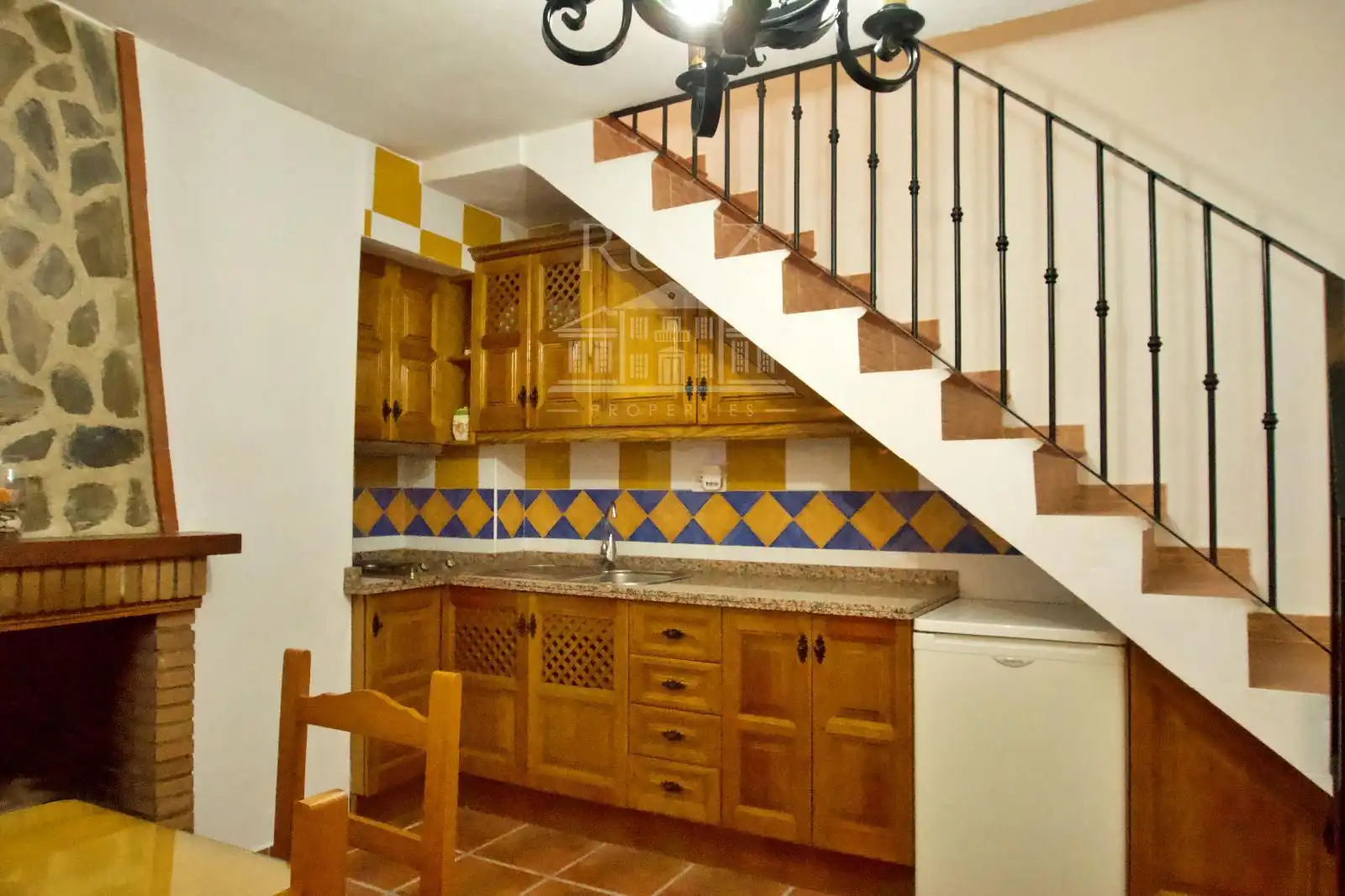 Cuina de Casa o xalet en venda en Los Guájares amb Terrassa i Moblat