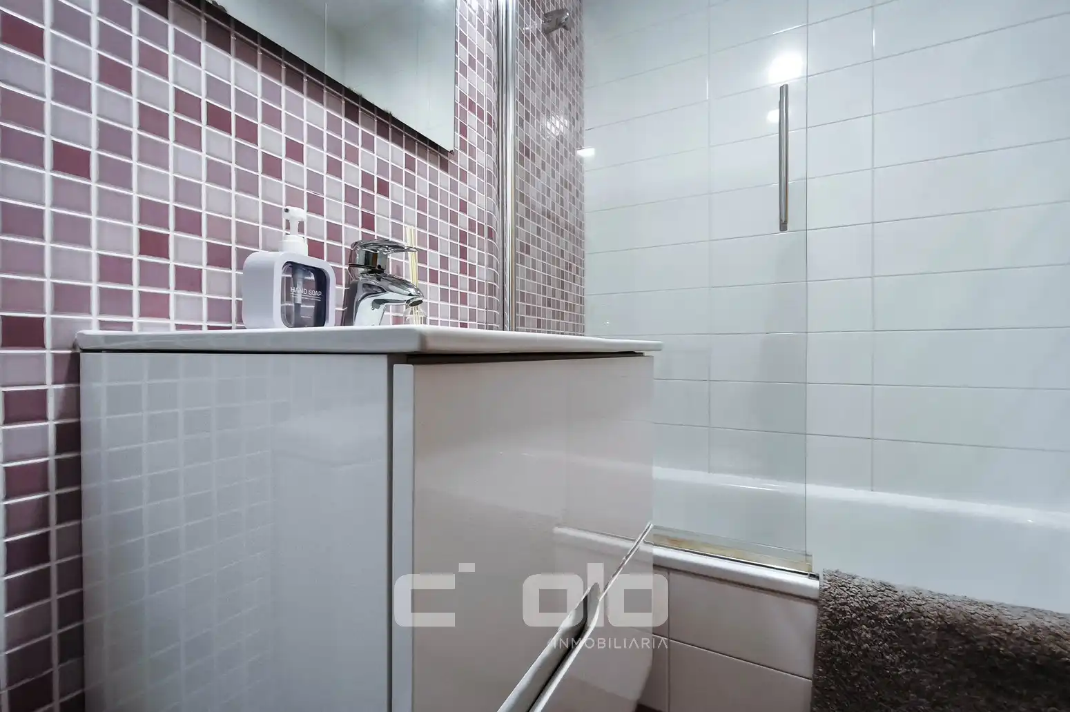 Baño de Piso en venta en Lugo con Calefacción, Trastero y Amueblado