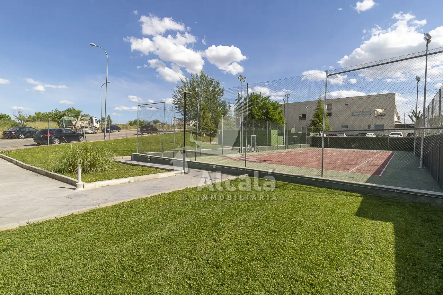Exterior view of Flat for sale in Loeches  with Air Conditioner, Heating and Private garden