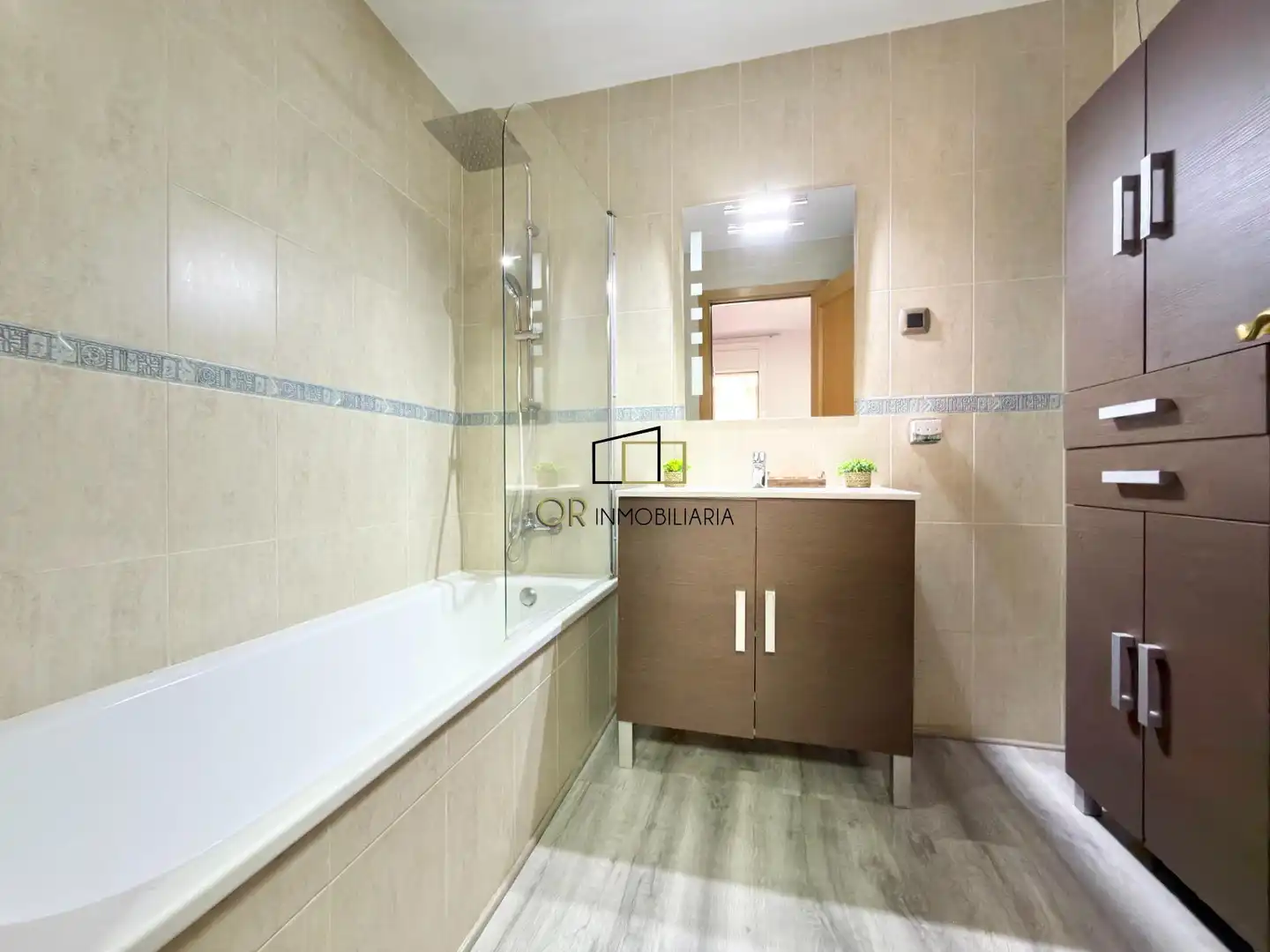 Bathroom of Flat for sale in El Vendrell  with Heating, Parquet flooring and Terrace
