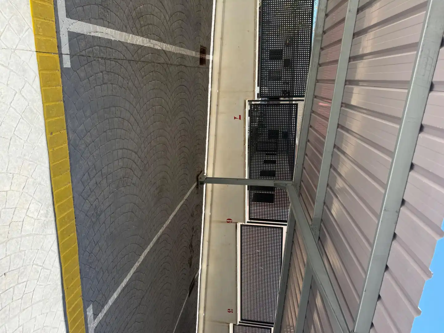 Parking de Apartamento en venta en Torremolinos con Terraza, Amueblado y Piscina comunitaria