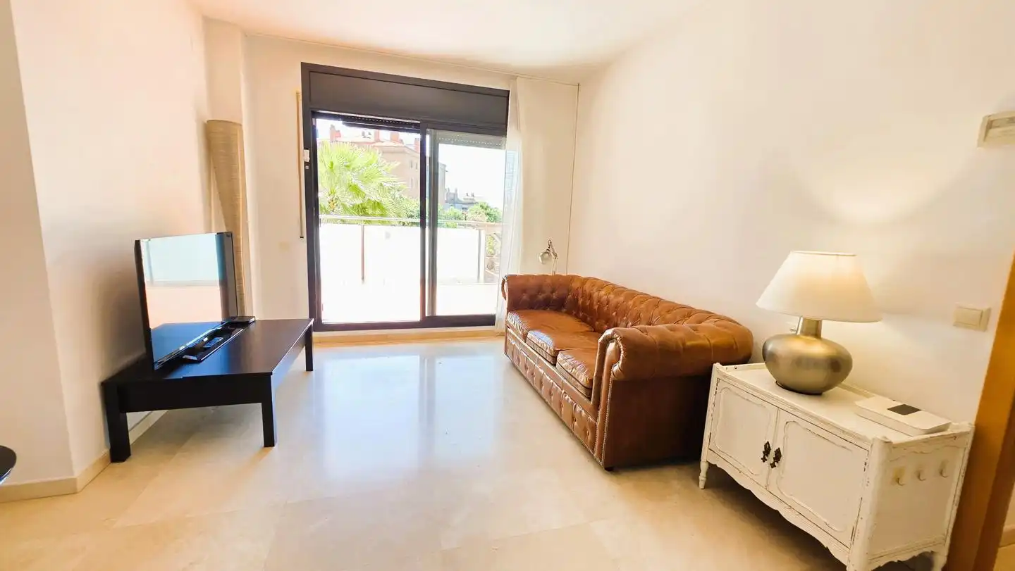 Living room of Ground floor for sale in Castelldefels  with Air Conditioner, Terrace and Storage room