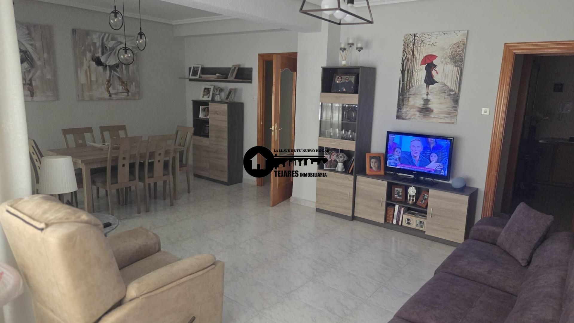 Sala de estar de Piso en venta en  Albacete Capital con Calefacción y Balcón