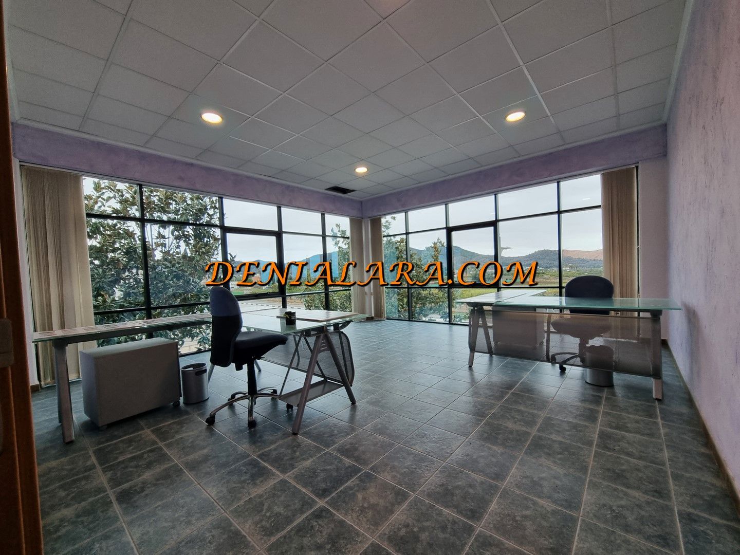 Office to rent in Pego