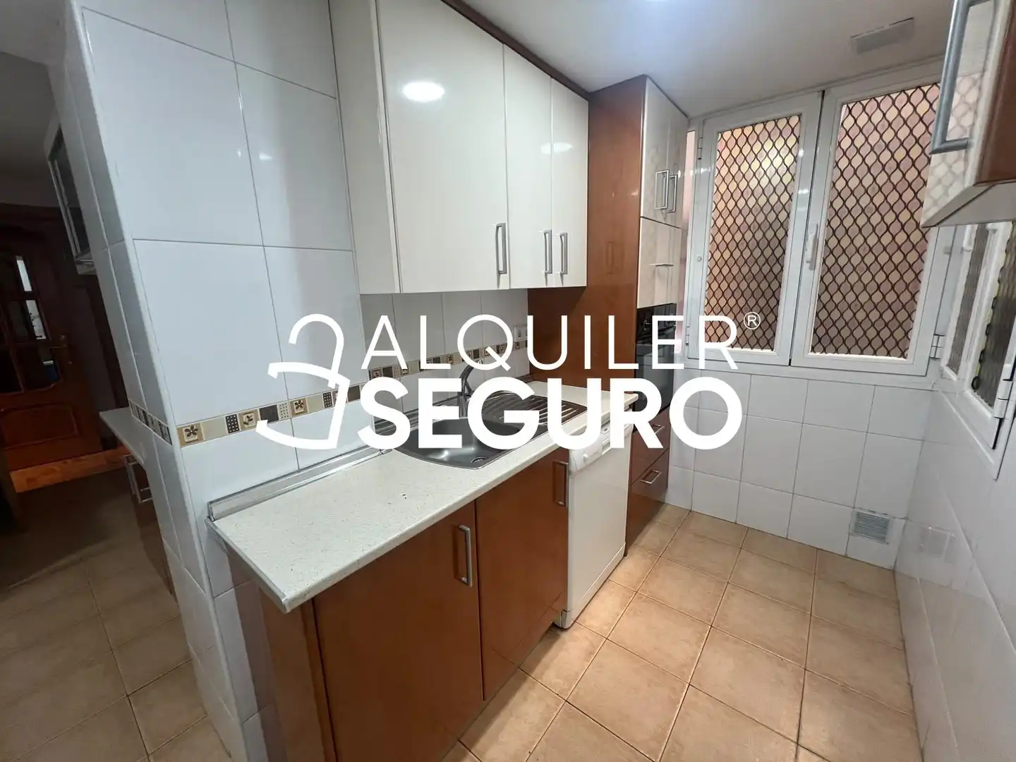 Cocina de Piso de alquiler en Madrid con Calefacción y Amueblado